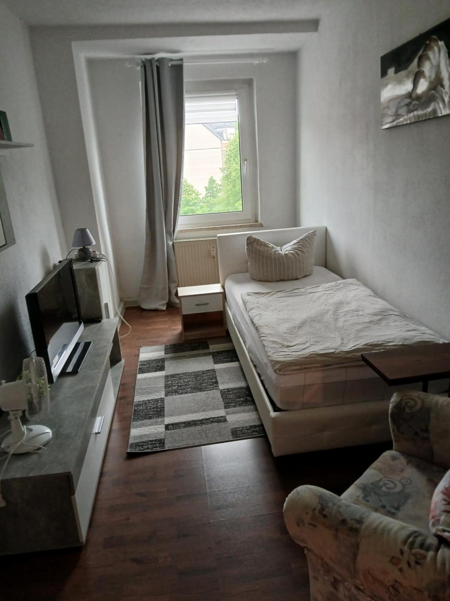 Kleine Wohnung Fuer Monteure Und Dienstreisen Zwickau Eksteriør billede